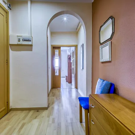 Appartement Cozy With Terrace Montjoi